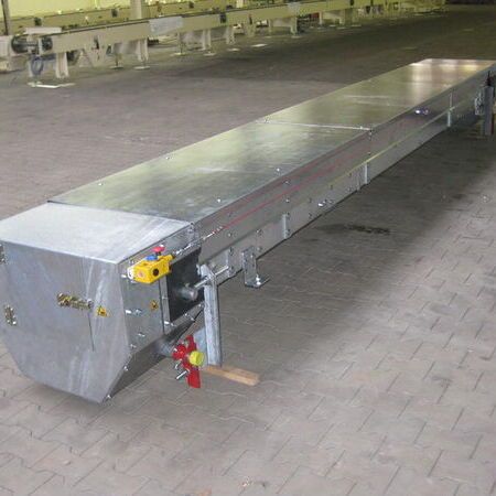 Belt conveyor arrangement in a brickyard